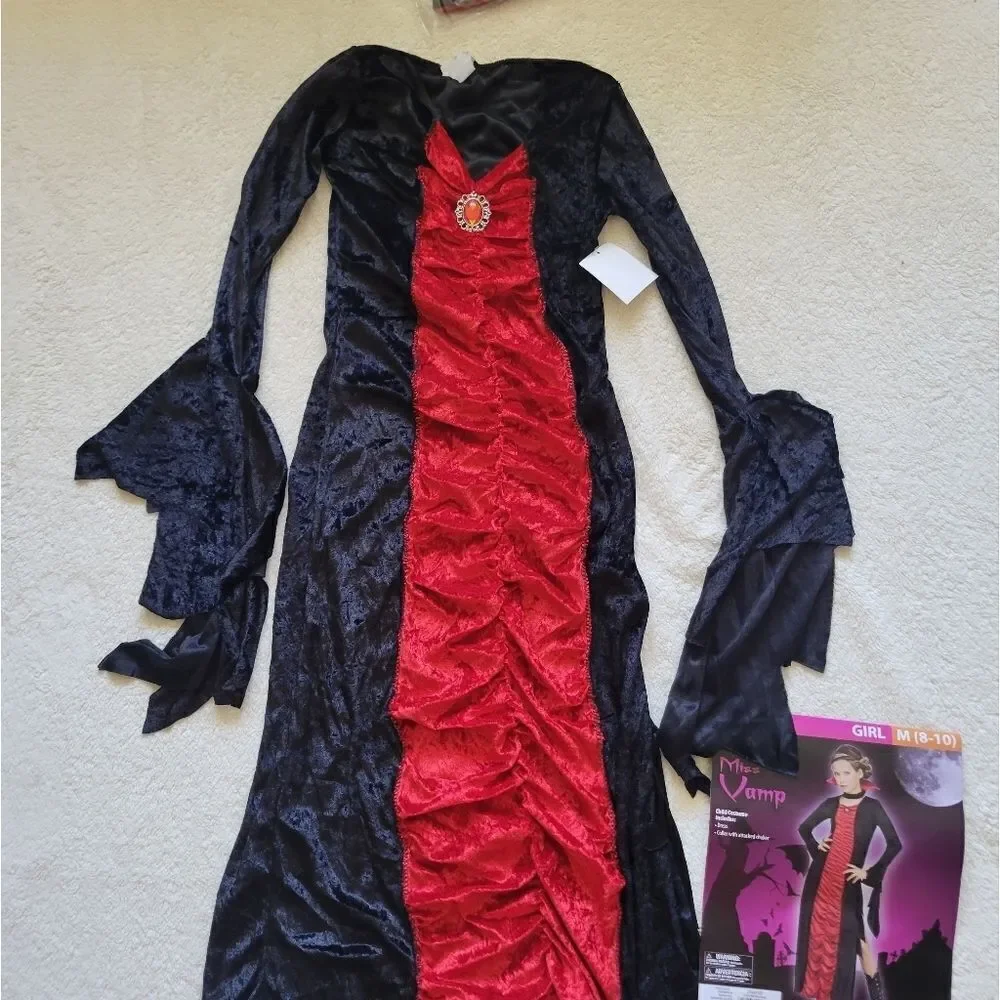 New Halloween costume Miss Vamp size 8/10